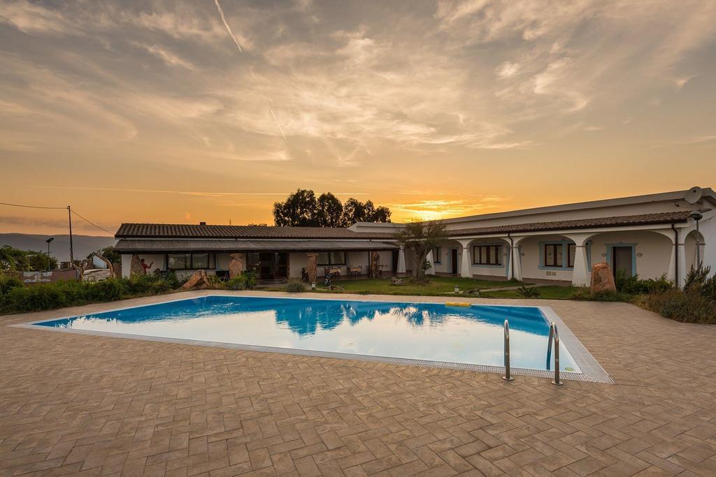 Agriturismo Irghitula Posada  Ngoại thất bức ảnh