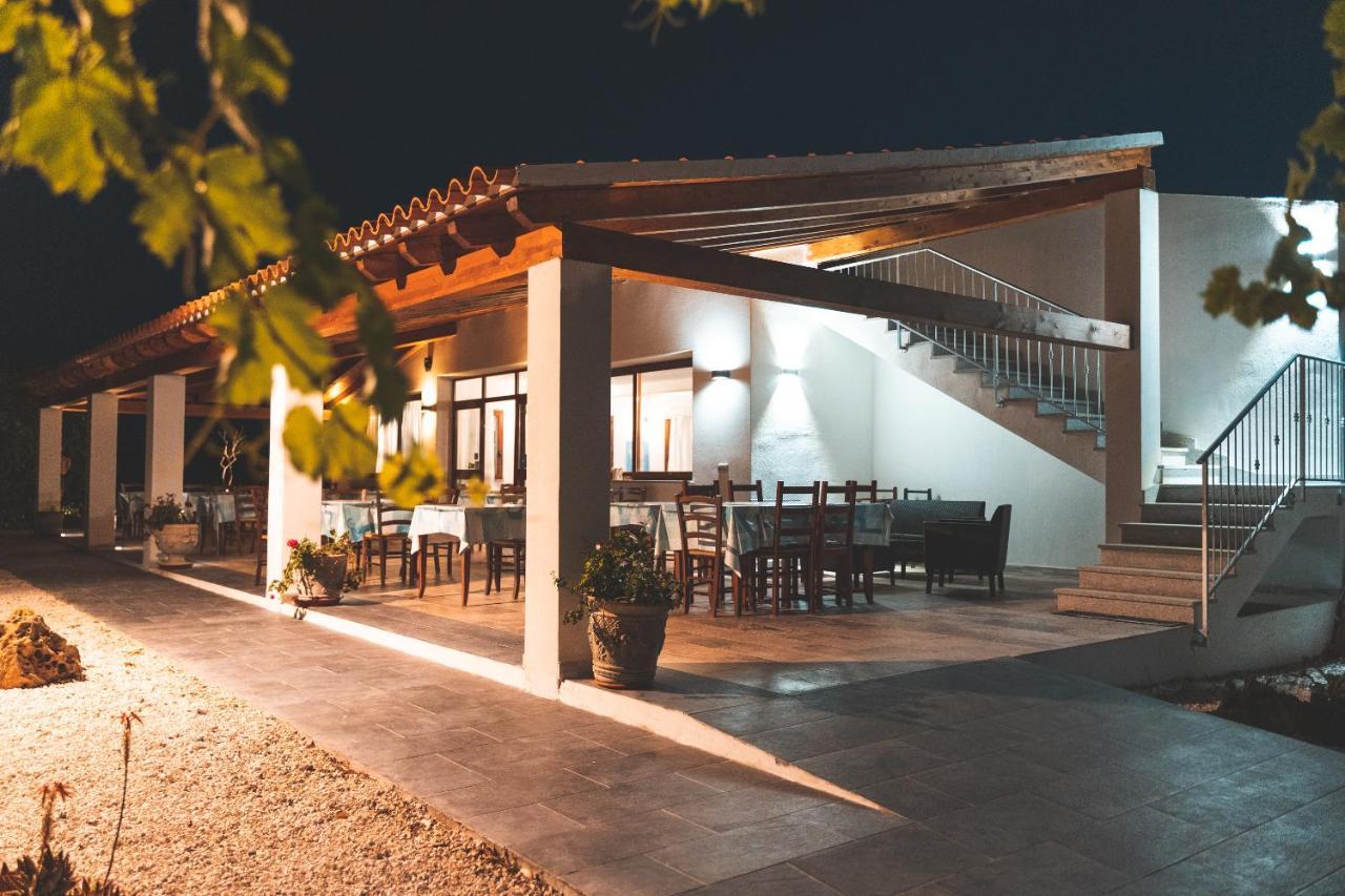 Agriturismo Irghitula Posada  Ngoại thất bức ảnh
