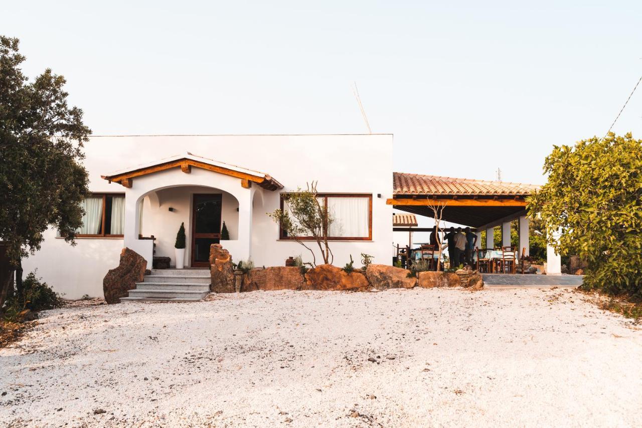 Agriturismo Irghitula Posada  Ngoại thất bức ảnh