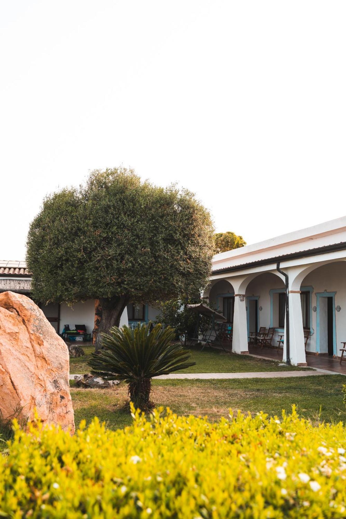 Agriturismo Irghitula Posada  Ngoại thất bức ảnh